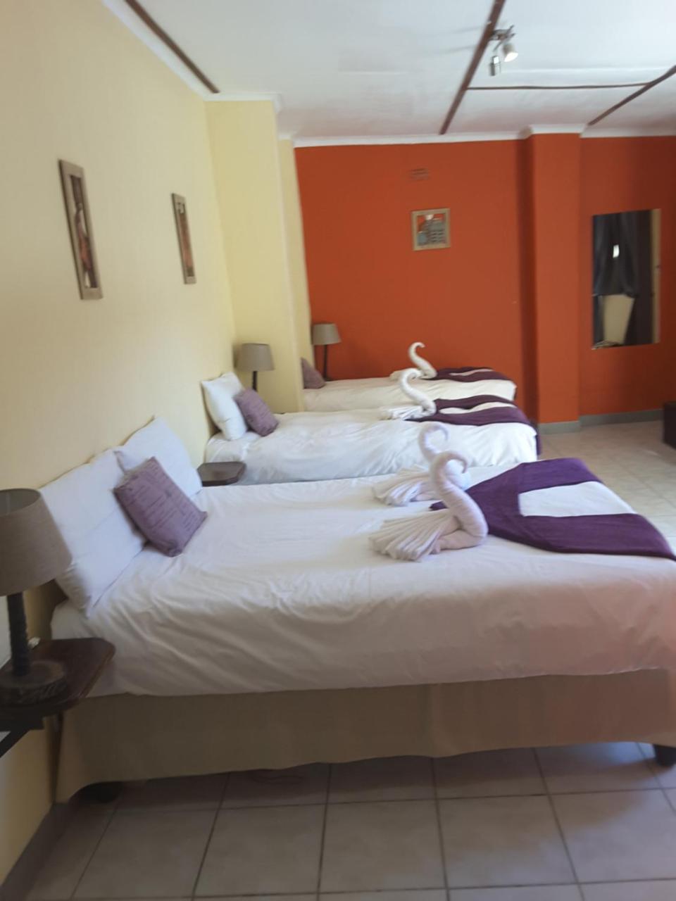 Melissa'S Guest House Kamanjab エクステリア 写真